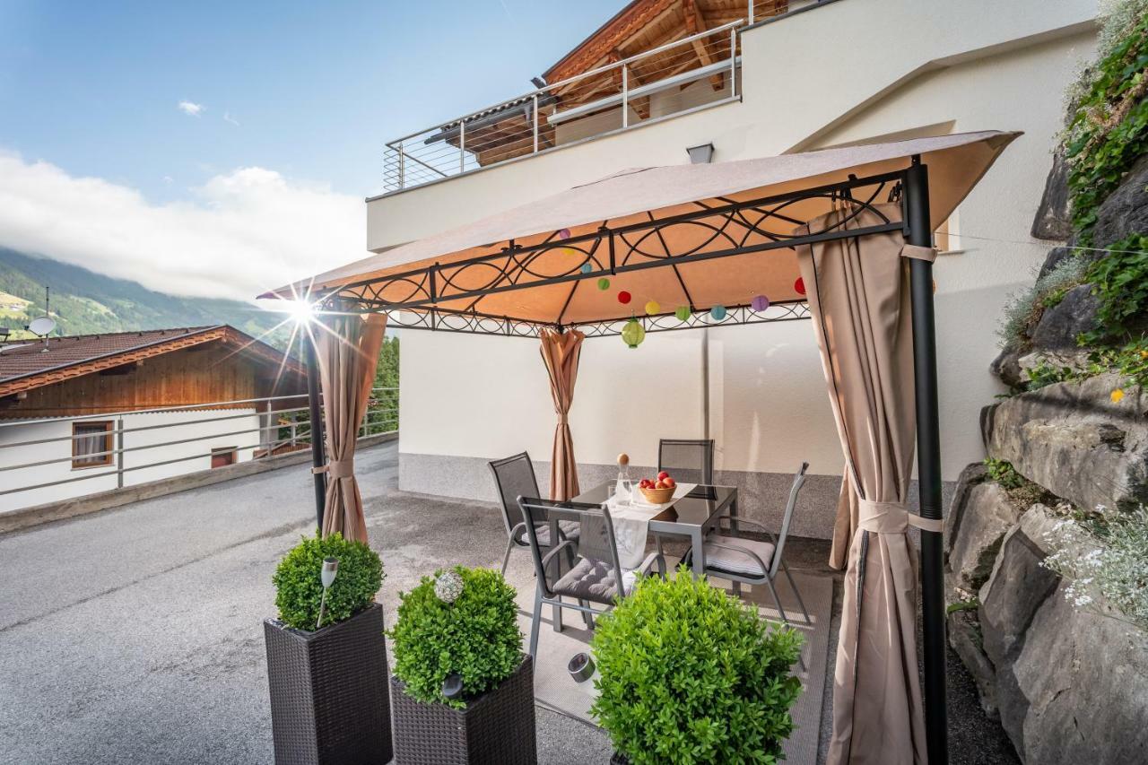 Monis Apartment Ramsau im Zillertal Exterior photo